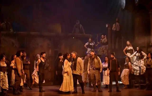 Mdob 'Carmen Operası'Nın Prömiyerini Gerçekleştirdi Mdob 'Carmen Operası'Nın Prömiyerini Gerçekleştirdi