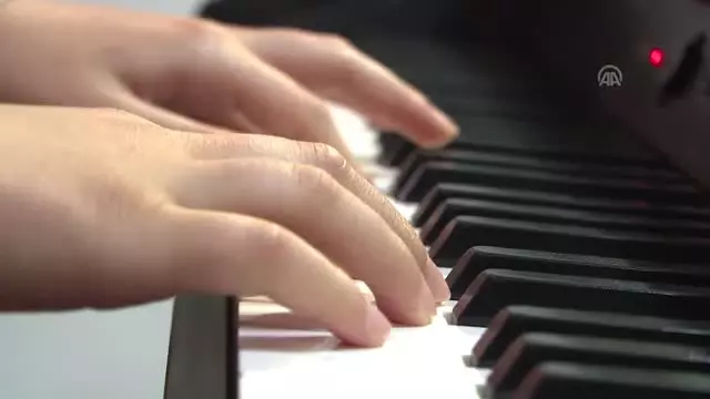 Onların Gözünde 'Gün Işığı' Doğdu (1) Onların Gözünde 'Gün Işığı' Doğdu (1)