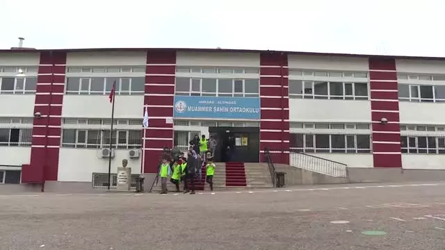 Onların Gözünde 'Gün Işığı' Doğdu (3) Onların Gözünde 'Gün Işığı' Doğdu (3)