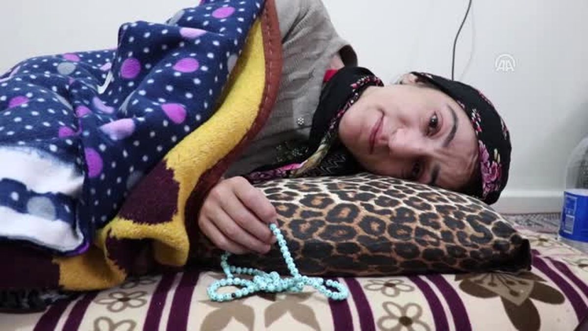 Su Zannedip Tuz Ruhu İçen Genç Kız, 2 Yılda 35 Kiloya Düştü