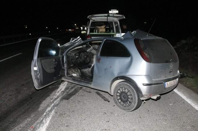 TIR'a Çarparak Hurdaya Dönen Araçta Hız Kadranı 140'ta Takılı Kaldı