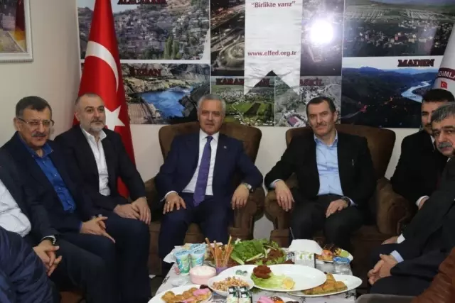 AK Parti Zeytinburnu Başkan Adayı Arısoy, Tüm Elazığlı İş Adamları Derneği Açılışına Katıldı AK Parti Zeytinburnu Başkan Adayı Arısoy, Tüm Elazığlı İş Adamları Derneği Açılışına Katıldı