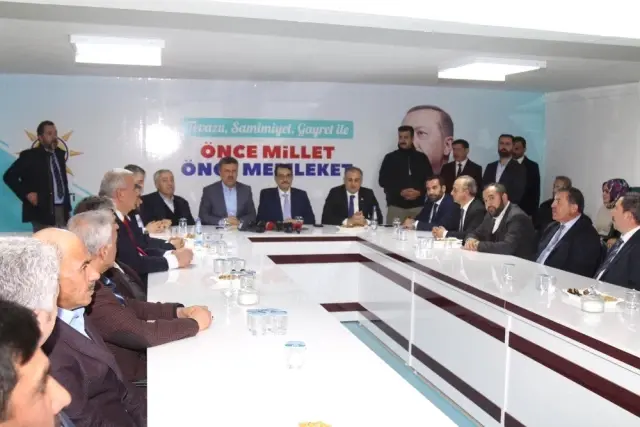 Bakan Dönmez: 'Hedefimiz Cumhuriyetimizin 100'üncü Yılında Ülkemizi İlk 10'a Sokmaktır' Bakan Dönmez: 'Hedefimiz Cumhuriyetimizin 100'üncü Yılında Ülkemizi İlk 10'a Sokmaktır'