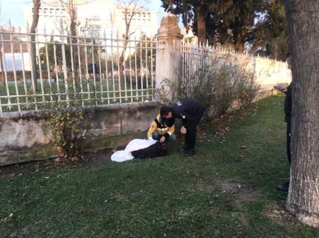 Parktaki Evsiz Kadına Uyuşturucu Madde Verip, Tecavüz Etti