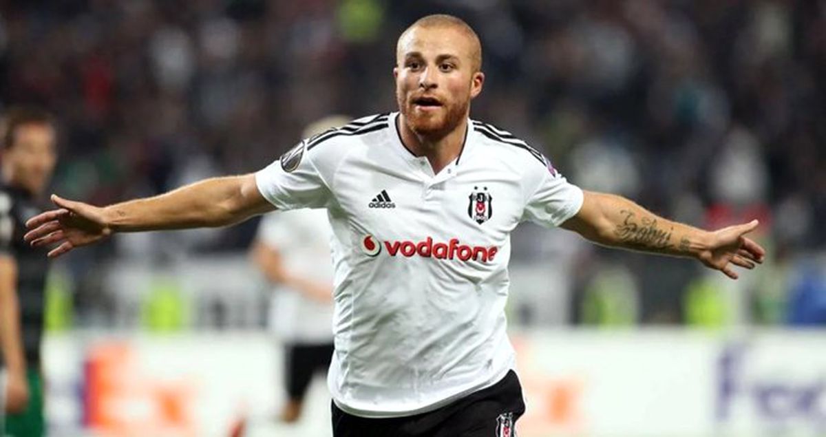 UEFA, Beşiktaşlı Gökhan Töre'nin Doğum Gününü Kutladı
