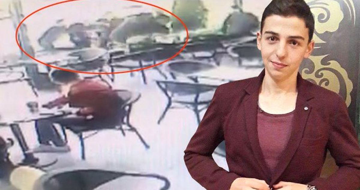 Lüks Kafede Oturan Müşteriye Muştalı Saldırı! Korkunç Kavganın Görüntüleri Ortaya Çıktı