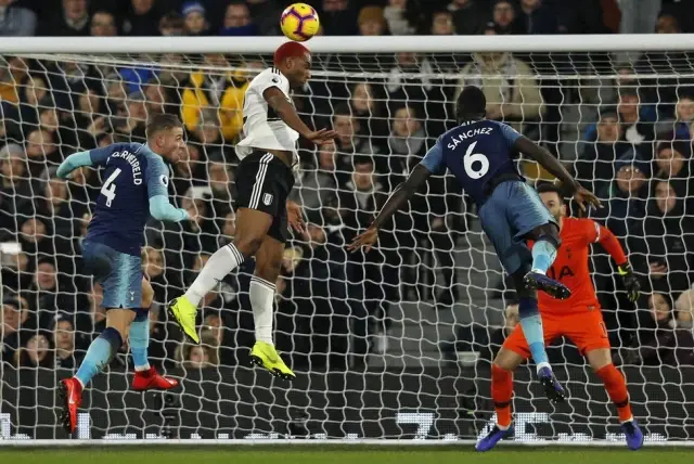 Ryan Babel Fulham'daki İlk Maçında İngiliz Basınından Övgü Aldı