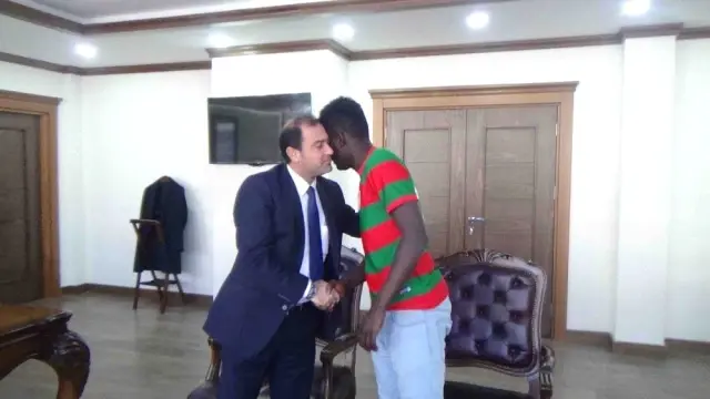 Senegalli Futbolcu Kulp'a Transfer Oldu Senegalli Futbolcu Kulp'a Transfer Oldu