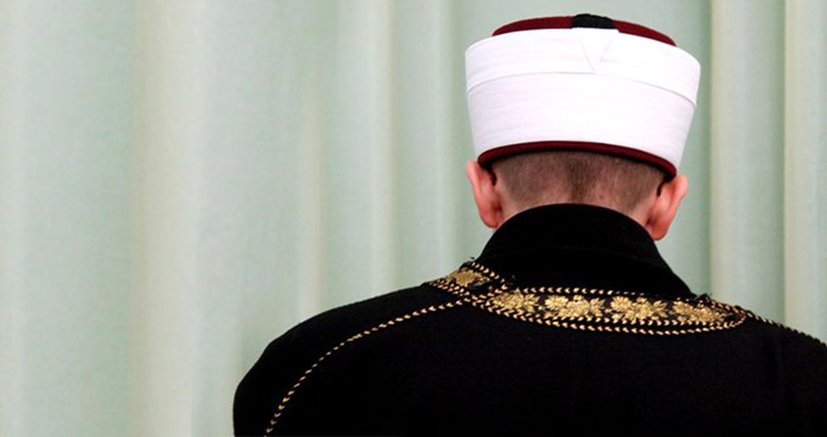 Sigara İçen Diyanet Personeline Kötü Haber