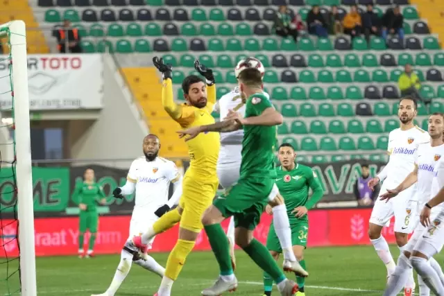 Akhisarspor Çeyrek Finalde