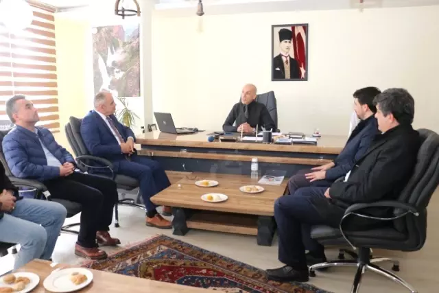 Başkan Öztürk Çifçileri Ziyaret Etti