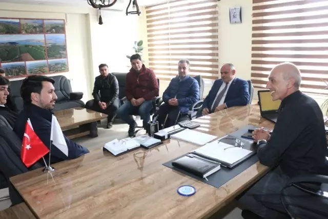 Başkan Öztürk Çifçileri Ziyaret Etti