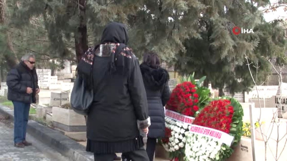 İlhan Cavcav Kabri Başında Anıldı