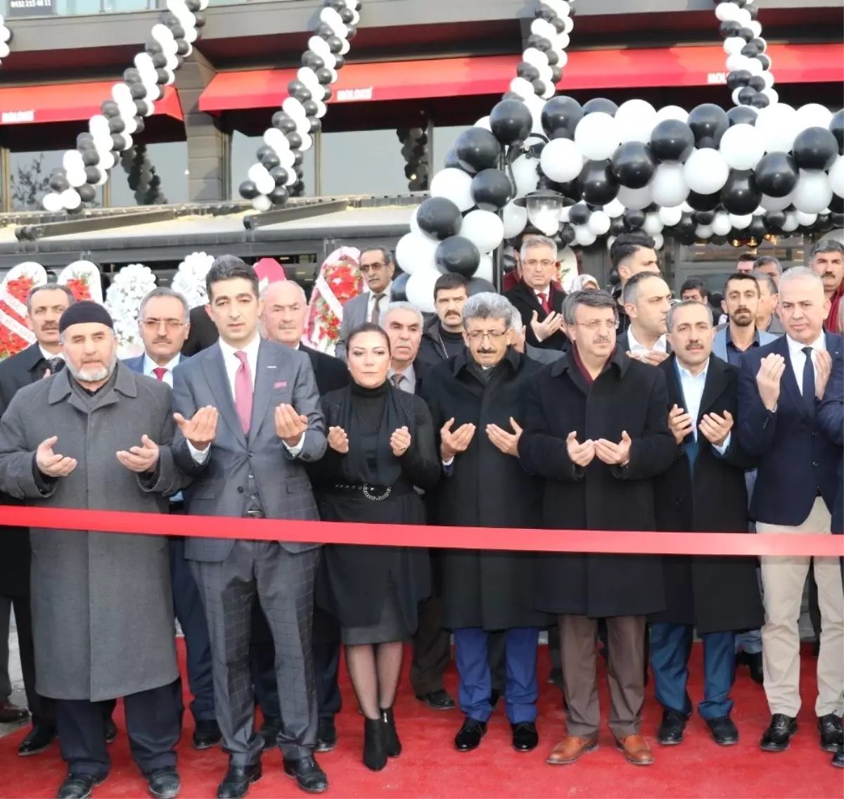 Moloko Coffee Bistro Restaurant Van Şubesi Açıldı