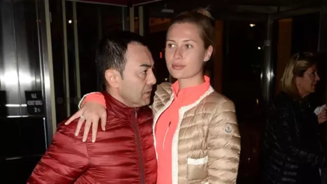 Serdar Ortaç'ın Eşi Chloe Loughnan, Sosyal Medyadan Gelen