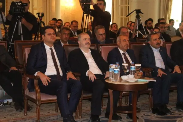 Van'da Türkiye-İran Bölgesel İş Geliştirme Toplantısı Van'da Türkiye-İran Bölgesel İş Geliştirme Toplantısı