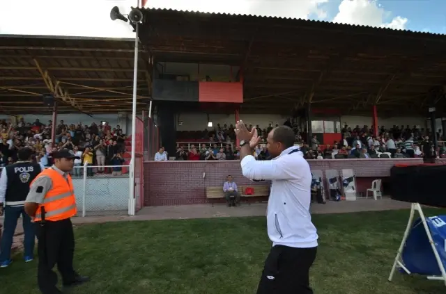 Yeni Çorumspor'da Mehmet Aurelio Dönemi Sona Erdi Yeni Çorumspor'da Mehmet Aurelio Dönemi Sona Erdi