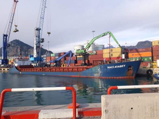 Antalya'da Denizi Kirleten Gemiye 799 Bin Lira Ceza