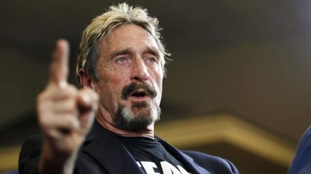 Dünyaca Ünlü İş Adamı ve ABD Başkan Adayı John McAfee, Ülkeyi Terk Etti