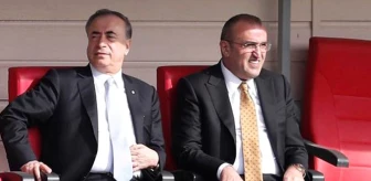 Ünlü Yorumcu Evren Turhan, Galatasaray Yönetimini Sert Bir Dille Eleştirdi: 2 Aydır Alan Geliyor, Oyuncu Nerede?