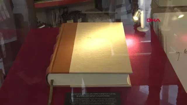 Yılmaz Özdil'in Kitabı Satışa Çıktı