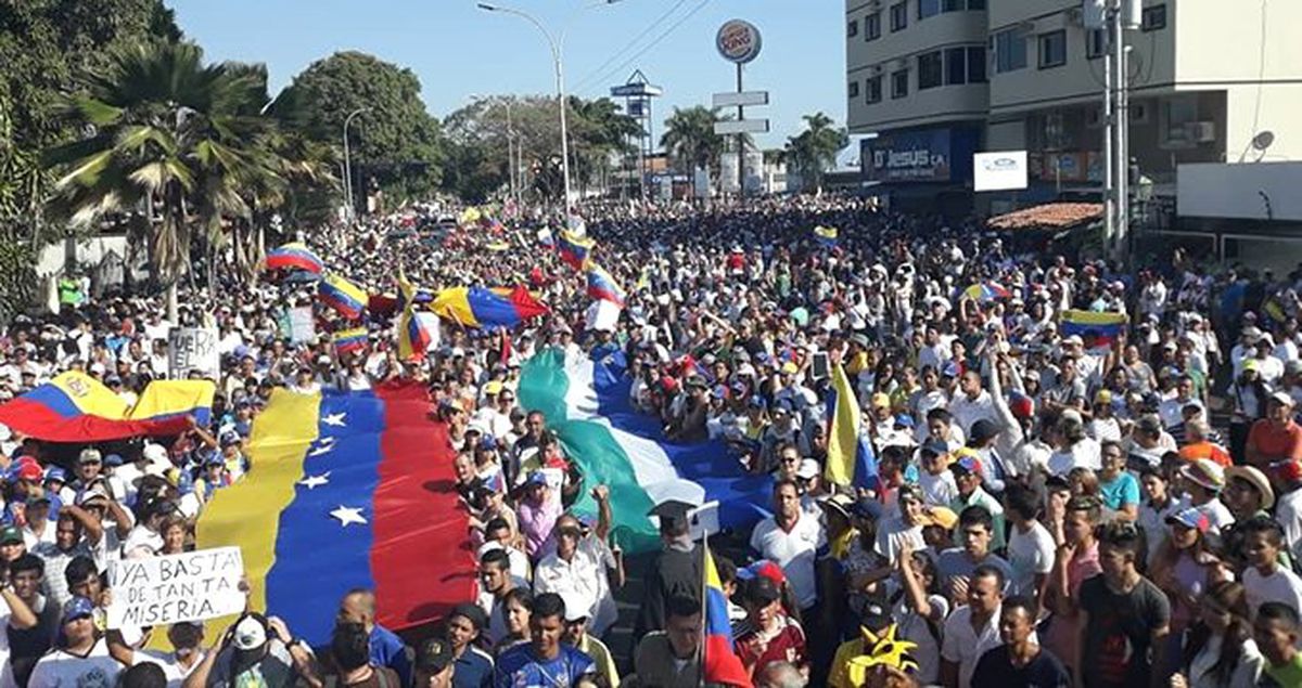 ABD, Diplomatlarını Çekmesi İçin 72 Saat Veren Maduro'ya Meydan Okudu: Çekmiyoruz