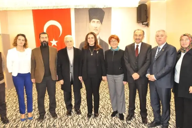 CHP Melikgazi Belediye Başkan Adayı Karaoğlu Projelerini Açıkladı CHP Melikgazi Belediye Başkan Adayı Karaoğlu Projelerini Açıkladı
