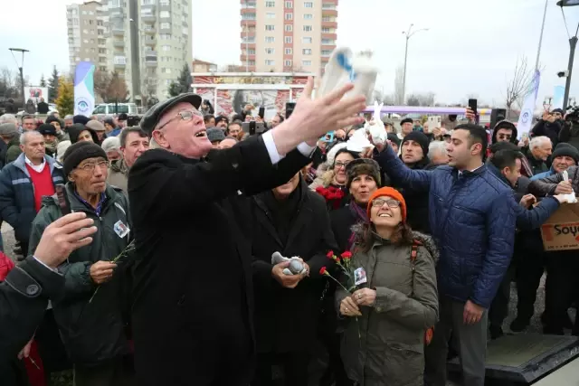 Kazım Kurt: Kazım Kurt: