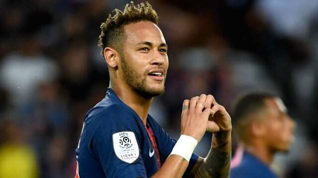 Maçta Sakatlanan PSG'li Neymar, Sahadan Ağlayarak Çıktı