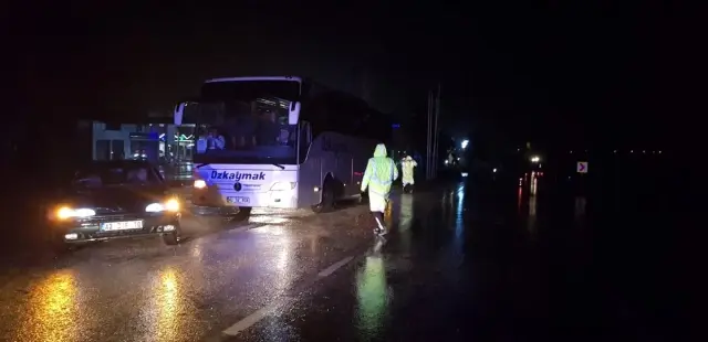 Sertavul Geçidi'nde Kar Yağışı