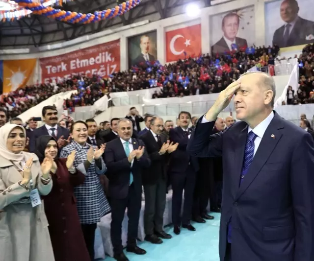 Cumhurbaşkanı Erdoğan: 'Tampon Bölge Sözü Birkaç Ay İçerisinde Gerçekleştirilmeli. Aksi Halde Biz... Cumhurbaşkanı Erdoğan: 'Tampon Bölge Sözü Birkaç Ay İçerisinde Gerçekleştirilmeli. Aksi Halde Biz...
