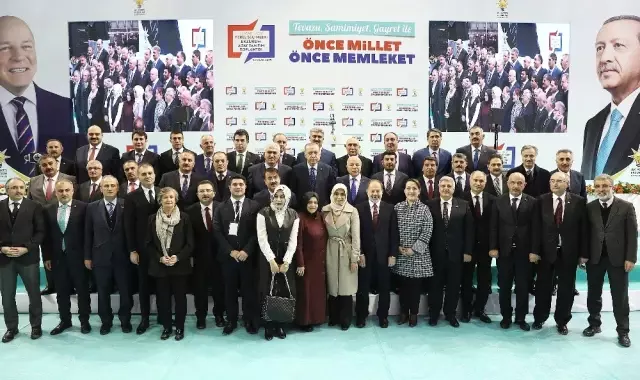Cumhurbaşkanı Erdoğan: 'Tampon Bölge Sözü Birkaç Ay İçerisinde Gerçekleştirilmeli. Aksi Halde Biz... Cumhurbaşkanı Erdoğan: 'Tampon Bölge Sözü Birkaç Ay İçerisinde Gerçekleştirilmeli. Aksi Halde Biz...