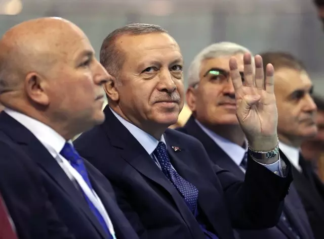 Cumhurbaşkanı Erdoğan: 'Tampon Bölge Sözü Birkaç Ay İçerisinde Gerçekleştirilmeli. Aksi Halde Biz... Cumhurbaşkanı Erdoğan: 'Tampon Bölge Sözü Birkaç Ay İçerisinde Gerçekleştirilmeli. Aksi Halde Biz...
