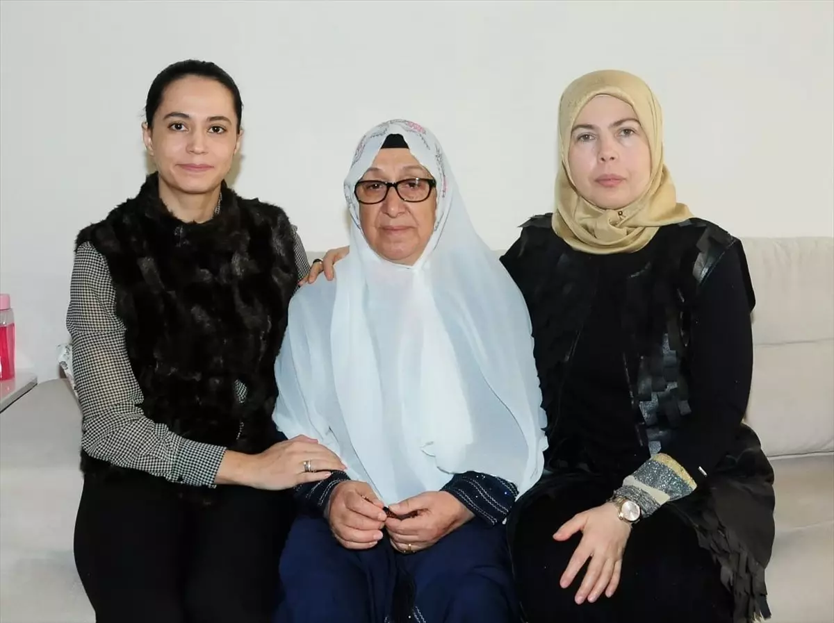 Güzeloğlu'dan Şehit Annesine Ziyaret