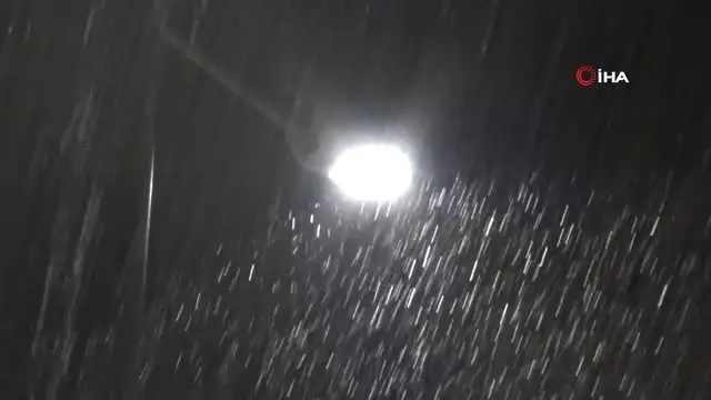 Ilgaz 15 Temmuz İstiklal Tüneli Mevkiinde Kar Yağışı Etkili Oluyor