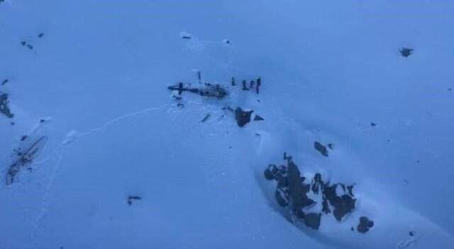 İtalya'da Uçak ve Helikopter Havada Çarpıştı: 5 Ölü, 2 Yaralı