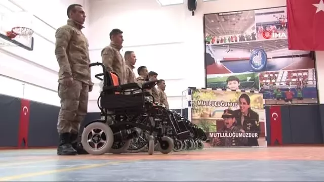 Jandarmadan 6 Engelliye Tekerlekli Sandalye