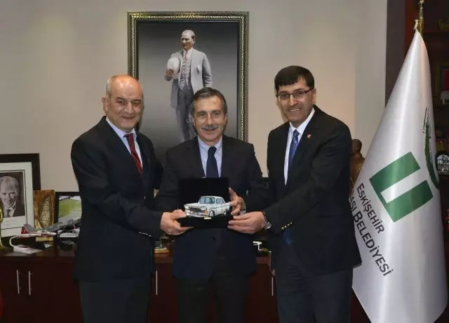 Kasap ve Kahveci'den Başkan Ataç'a Ziyaret Kasap ve Kahveci'den Başkan Ataç'a Ziyaret