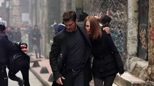 Usta Oyuncu Şebnem Sönmez, Çarpışma’nın Kadrosuna Dahil Oldu