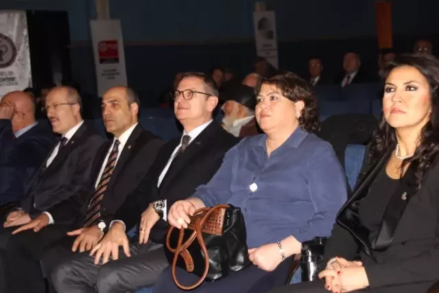Akademik Odalar Birliğinden 'Yerel Yönetimler, Kentleşme ve Çevre Sorunları' Sempozyumu' Akademik Odalar Birliğinden 'Yerel Yönetimler, Kentleşme ve Çevre Sorunları' Sempozyumu'