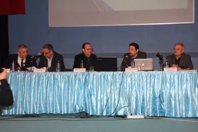 Akademik Odalar Birliğinden 'Yerel Yönetimler, Kentleşme ve Çevre Sorunları' Sempozyumu' Akademik Odalar Birliğinden 'Yerel Yönetimler, Kentleşme ve Çevre Sorunları' Sempozyumu'
