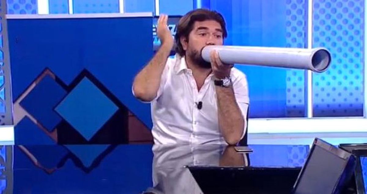 Boşnaklar Hakkında Söylediği Sözler Nedeniyle Kovulan Rasim Ozan, Beyaz Futbol'a Dönüyor