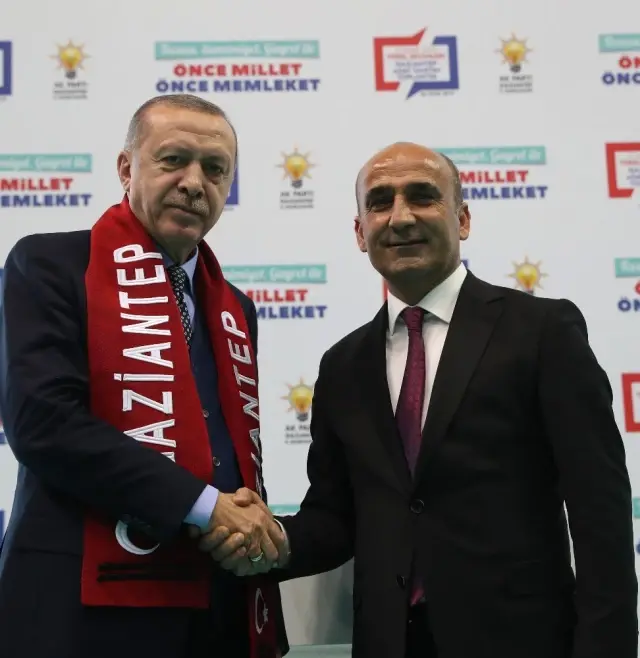 Cumhurbaşkanı Erdoğan Gaziantep'in Belediye Başkan Adaylarını Açıkladı Cumhurbaşkanı Erdoğan Gaziantep'in Belediye Başkan Adaylarını Açıkladı