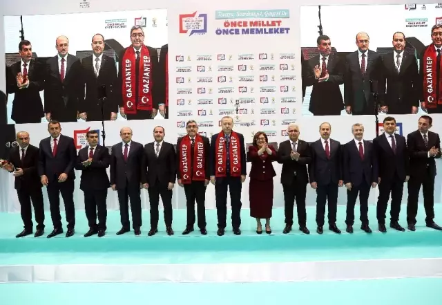 Cumhurbaşkanı Erdoğan Gaziantep'in Belediye Başkan Adaylarını Açıkladı Cumhurbaşkanı Erdoğan Gaziantep'in Belediye Başkan Adaylarını Açıkladı
