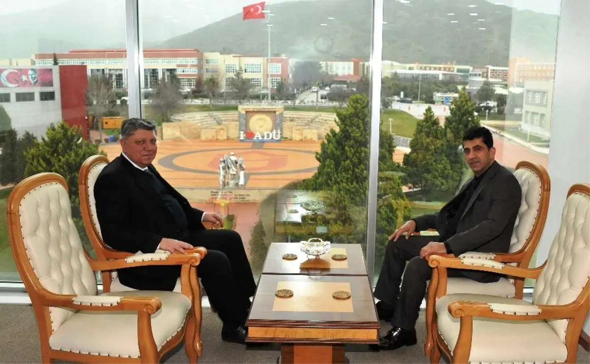 Emniyet Müdürü Baştuğ'dan Rektör Aldemir'e Tebrik Ziyareti