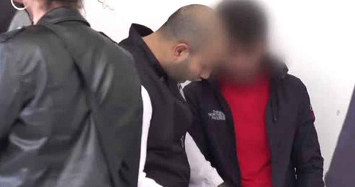Eve Gizlice Girip İç Çamaşırı Koklayan ve Not Bırakan Sapık Yakalandı