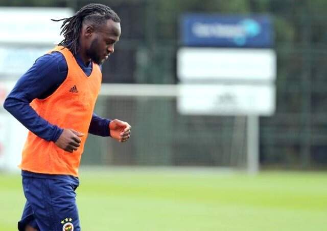 Fenerbahçeli Victor Moses, Takımla İlk Antrenmanına Çıktı