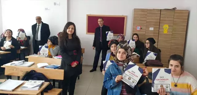 Güroymak'ta Öğrenciler İçin Hazırlık Kursları Açıldı