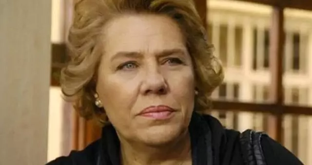 Ayşen Gruda'yı Son Yolculuğunda Yalnız Bırakmayan Işıl Yücesoy Kimdir? Ayşen Gruda'yı Son Yolculuğunda Yalnız Bırakmayan Işıl Yücesoy Kimdir?