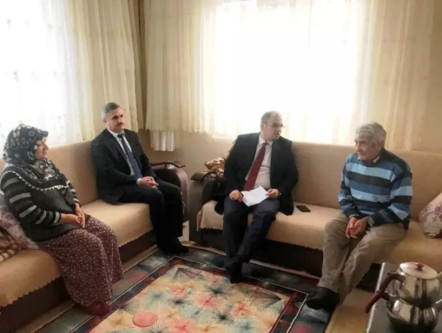 Kaymakam Üçer, Aileleri Ziyaret Etti